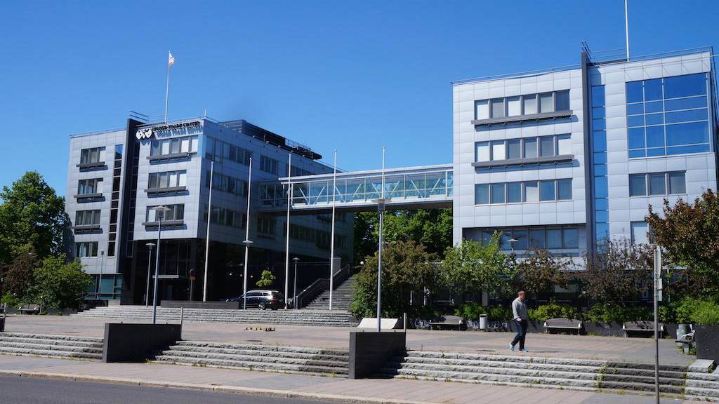 Veistämönaukio 1-3