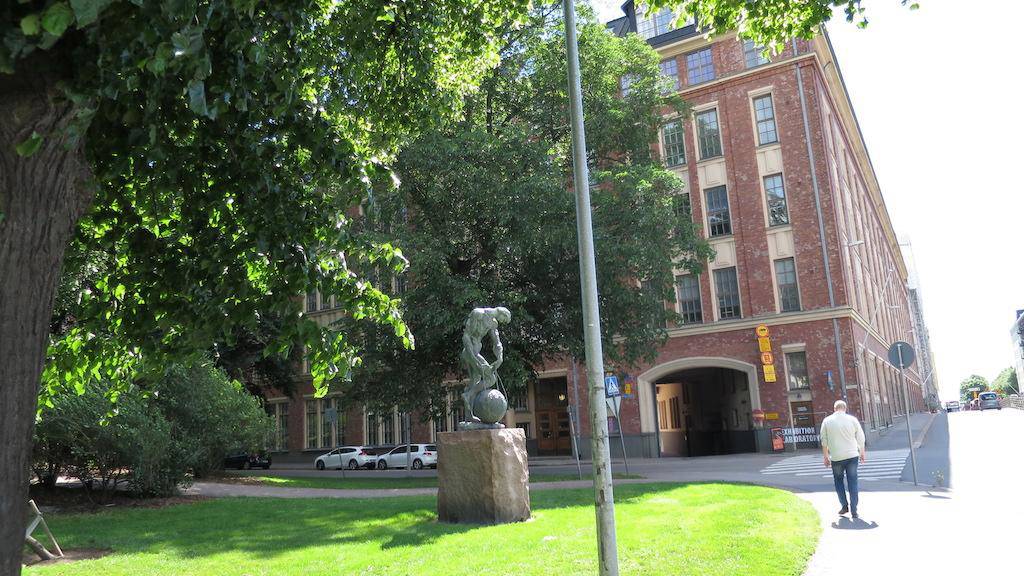 Pursimiehenkatu 29-31