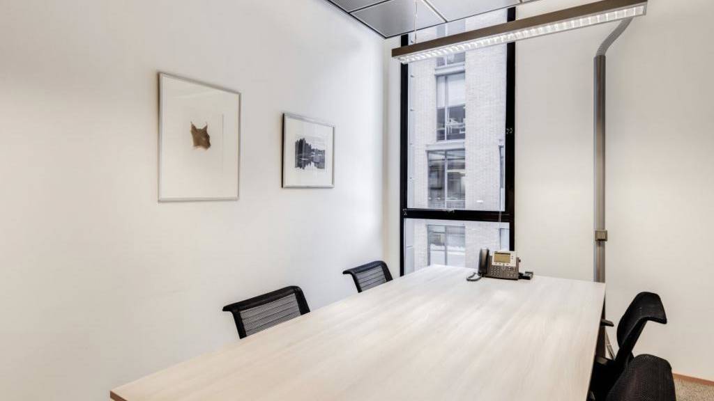 Urho Kekkosen katu 3-7