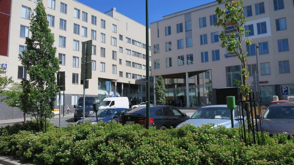 Bertel Jungin aukio 1 E-talo