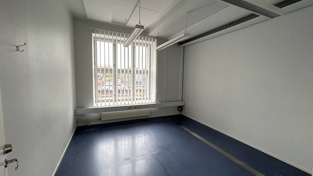 Läntinen Pitkäkatu 21-23 D