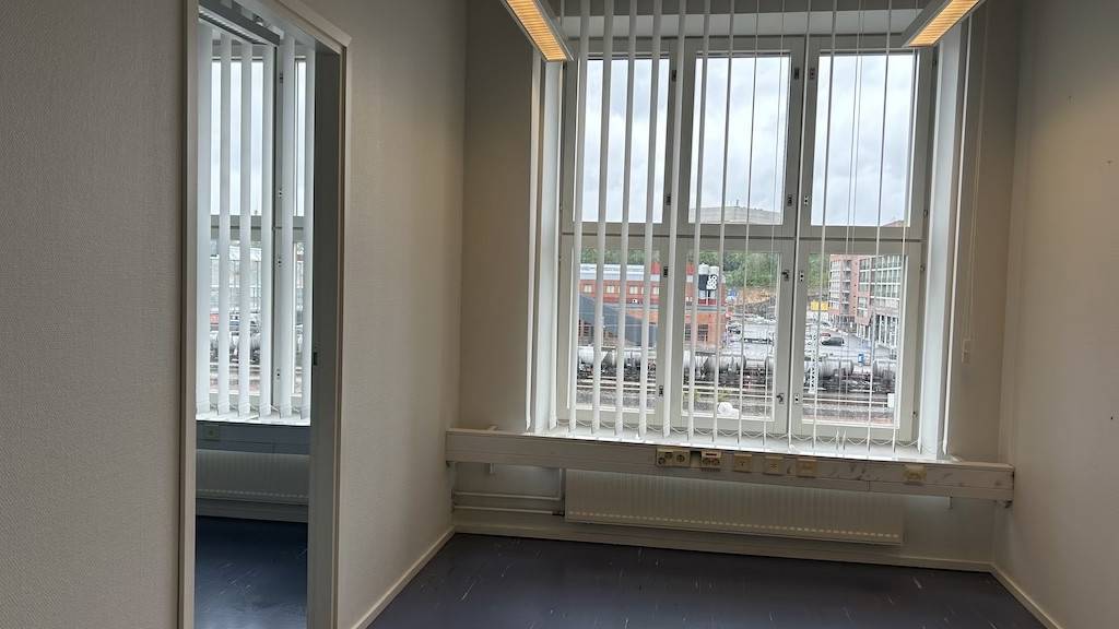 Läntinen Pitkäkatu 21-23 D