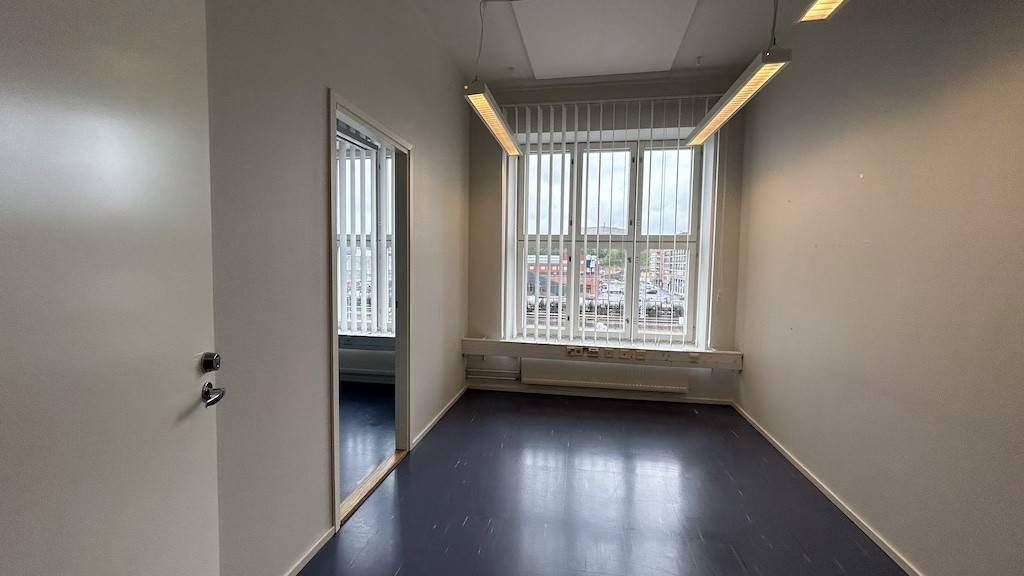 Läntinen Pitkäkatu 21-23 D