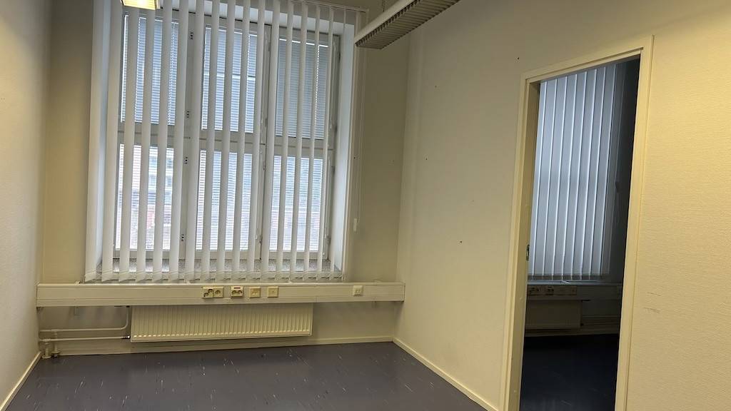 Läntinen Pitkäkatu 21-23 D