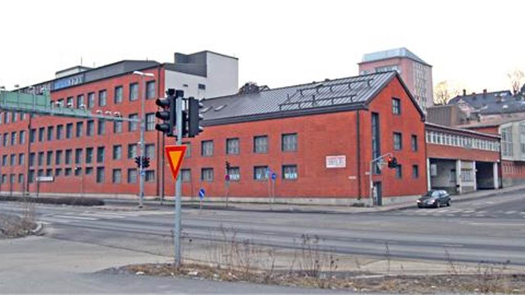 Läntinen Pitkäkatu 21-23