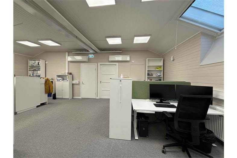 Läntinen Rantakatu 23