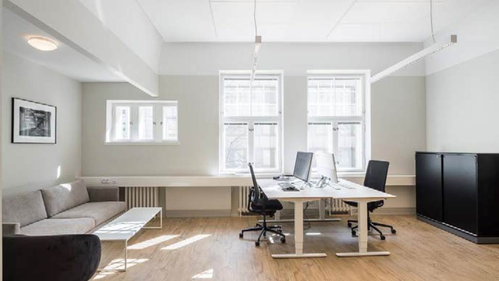 Eteläinen Makasiinikatu 4