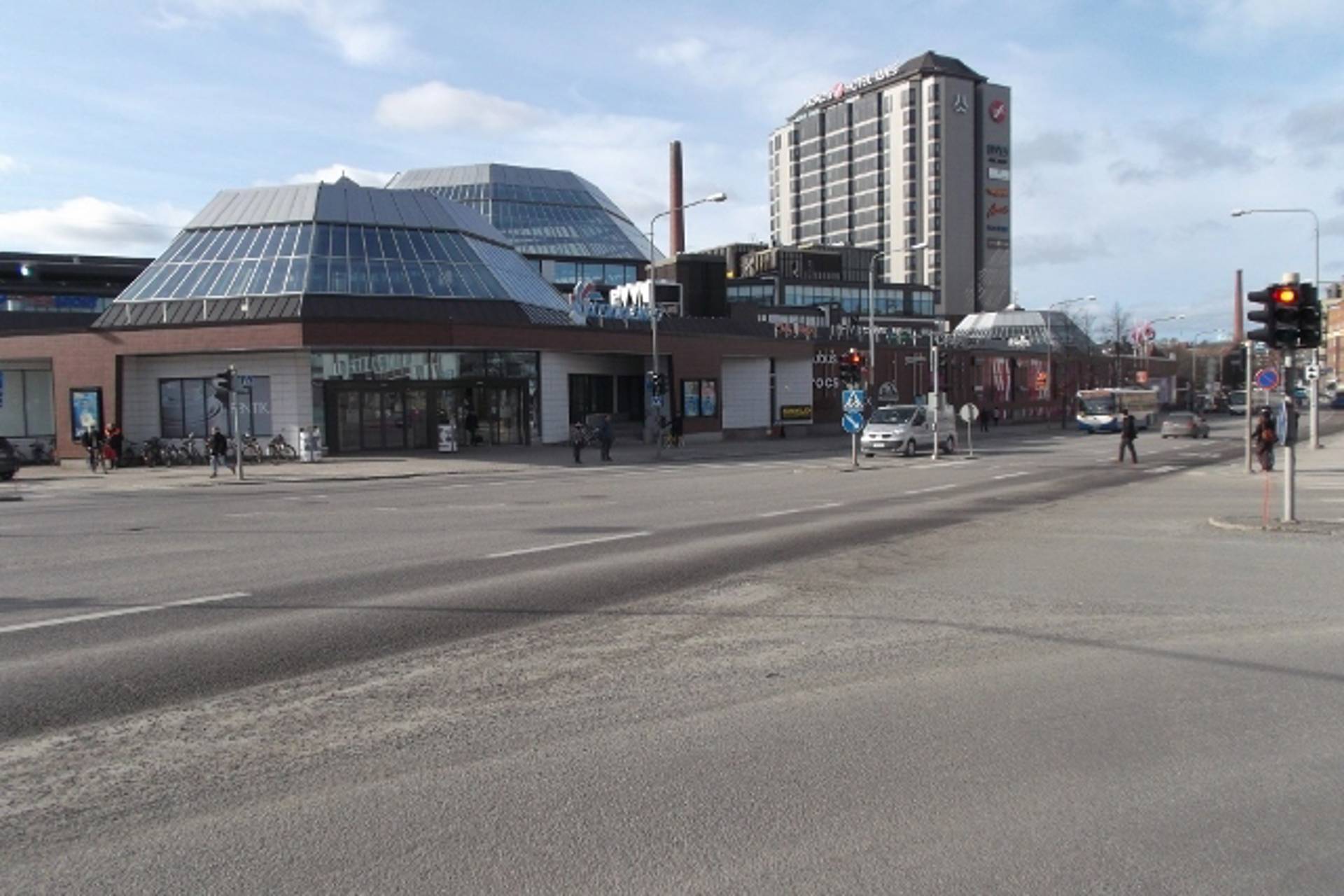 Hatanpään valtatie 1