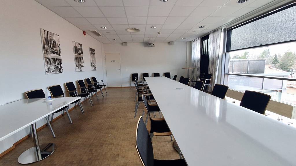 Eliel Saarisen tie 2