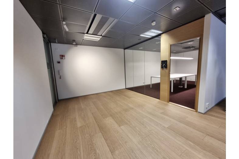 Urho Kekkosen katu 3-7