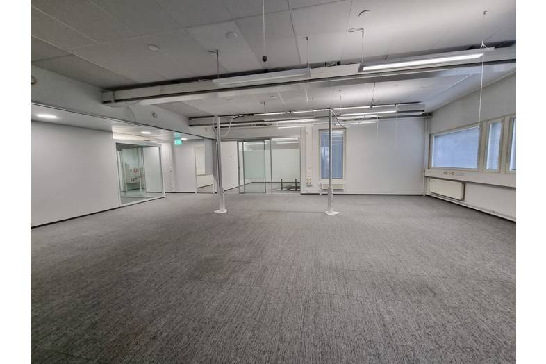 Pohjoinen Rautatiekatu 25