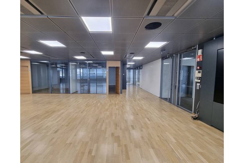 Urho Kekkosen katu 3-7