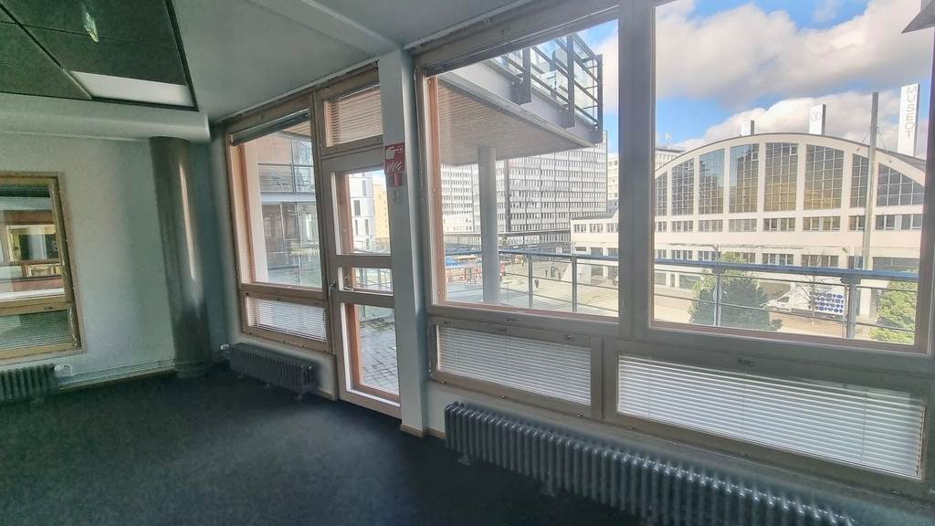 Urho Kekkosen katu 3-7