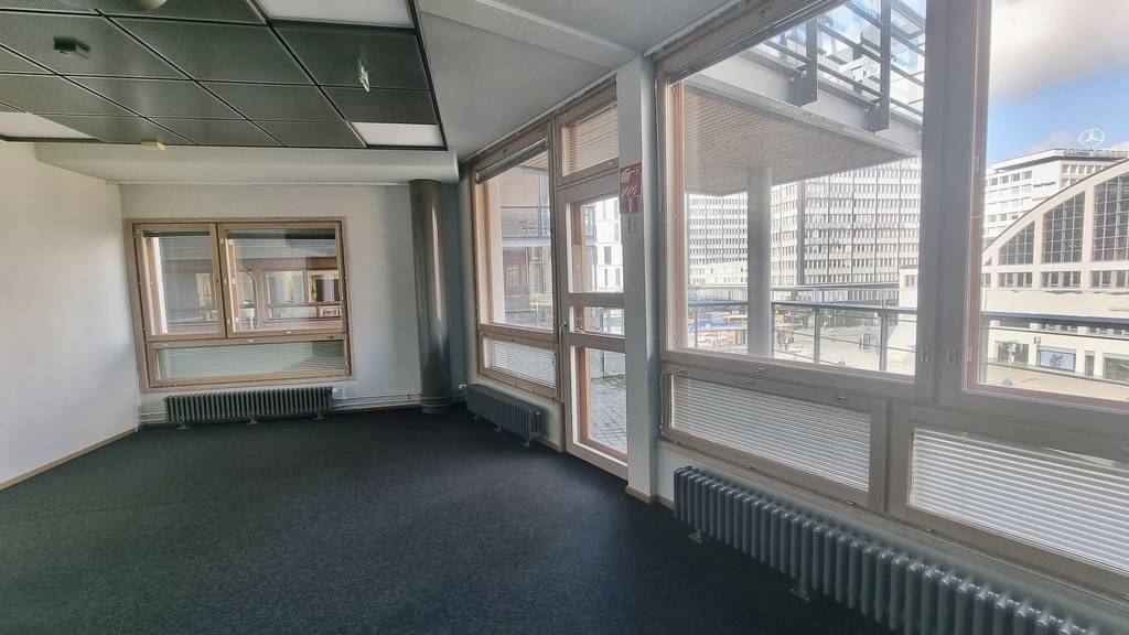 Urho Kekkosen katu 3-7