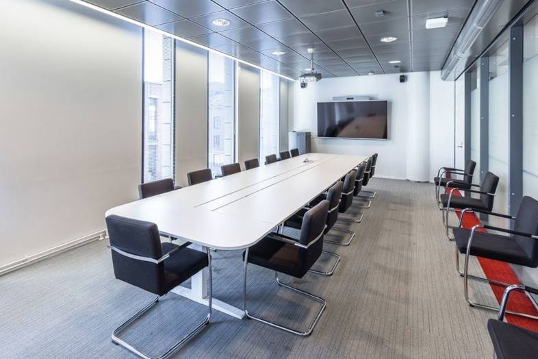 Urho Kekkosen katu 3-7