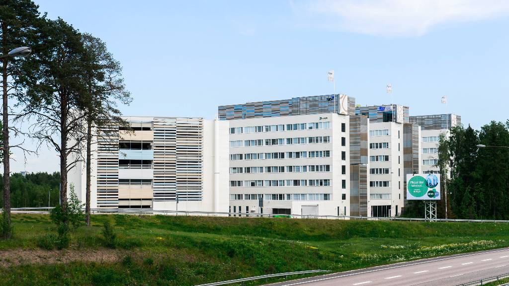 Tarvonsalmenkatu 15-17