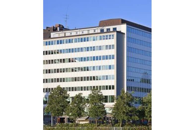 Pitkänsillanranta 3