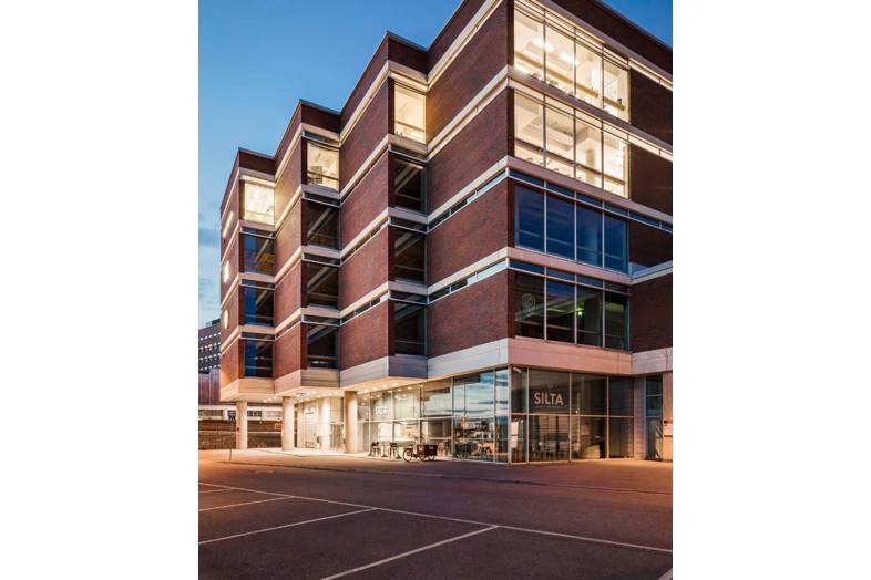 Tammasaarenlaituri 3