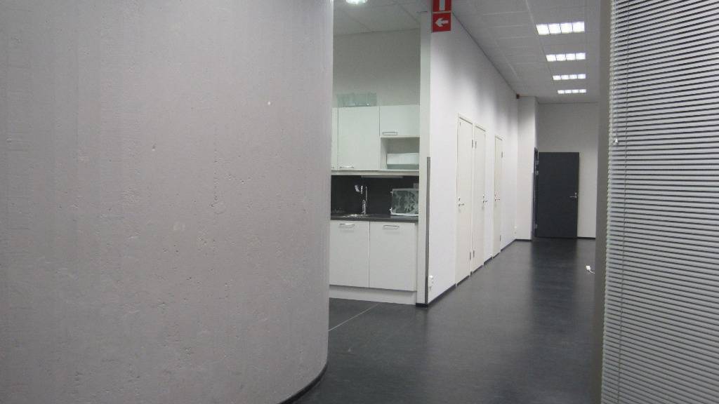 Robert Huberin tie 3b