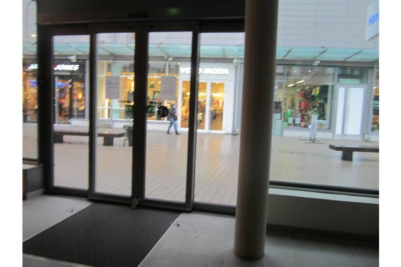 Läntinen Aleksanterinkatu 1