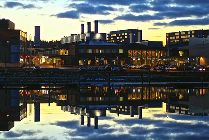 Läntinen Aleksanterinkatu 1
