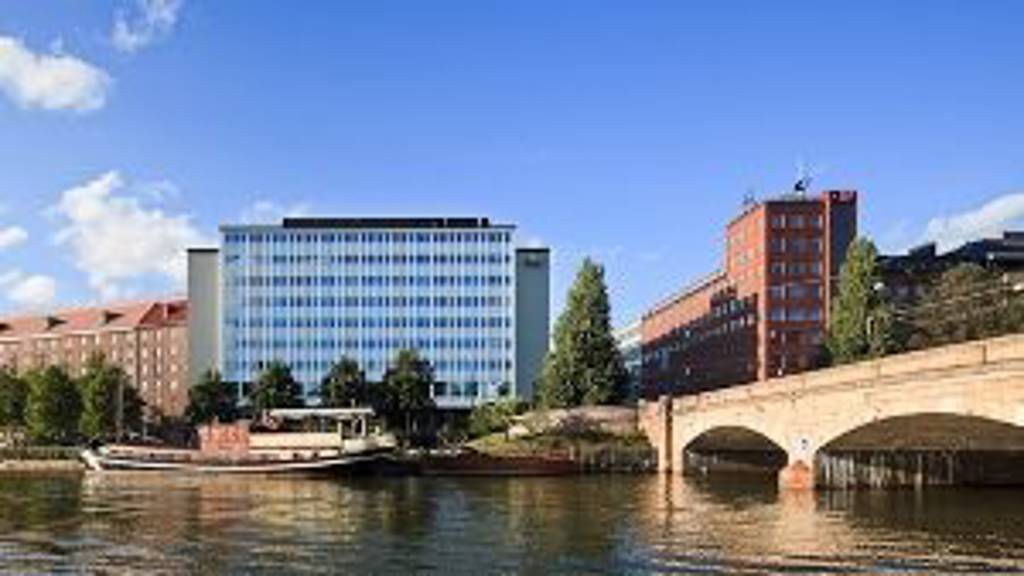 Pitkänsillanranta 3