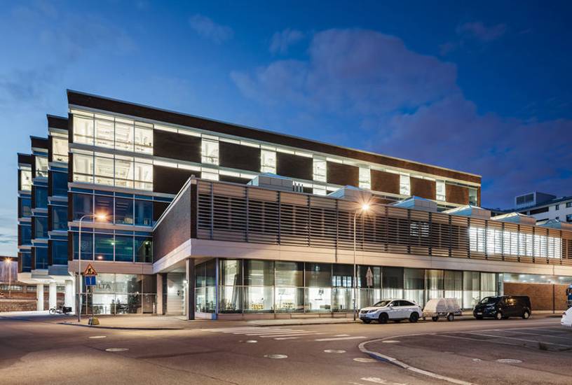 Tammasaarenlaituri 3