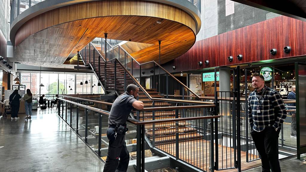 Urho Kekkosen katu 1