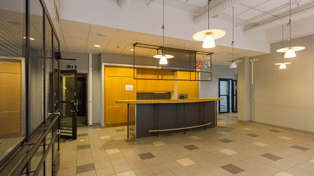 Hatanpään valtatie 18 TAMPERE