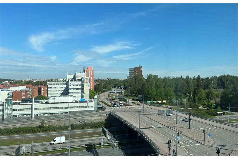 Piispansilta 9 A Toimistotorni