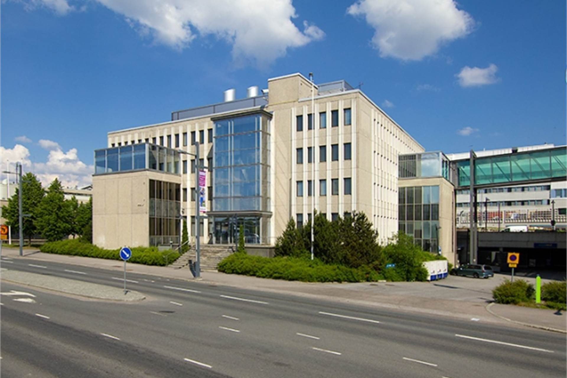 Hatanpään valtatie 18 TAMPERE