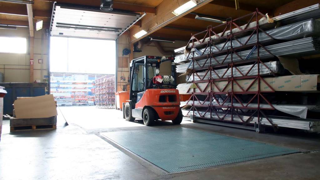 Minkkikatu 1-3 JÄRVENPÄÄ