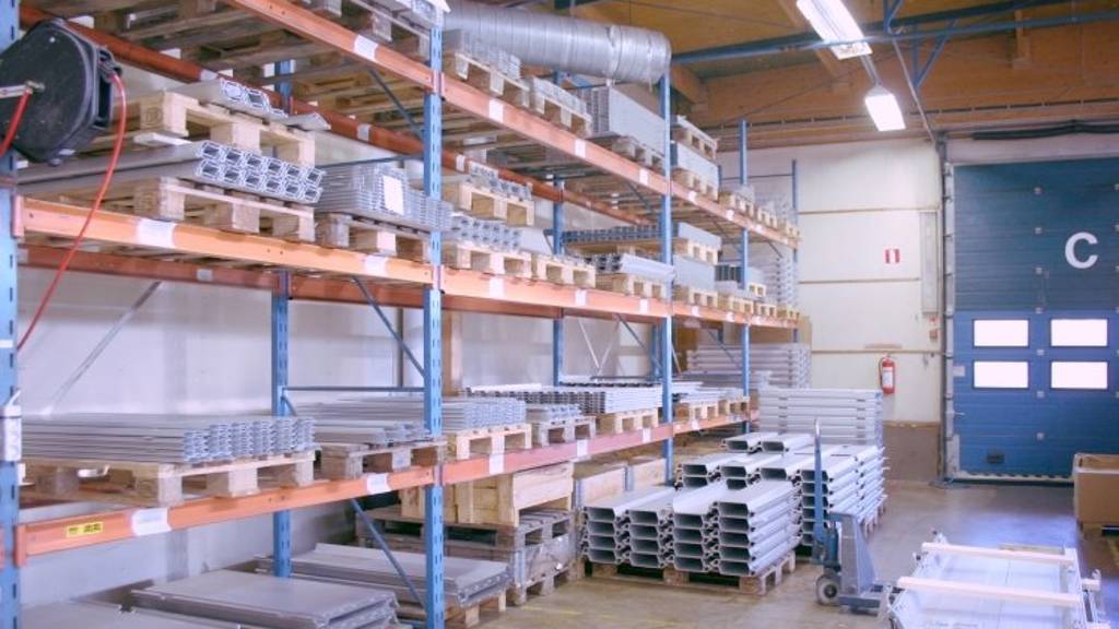 Minkkikatu 1-3 JÄRVENPÄÄ