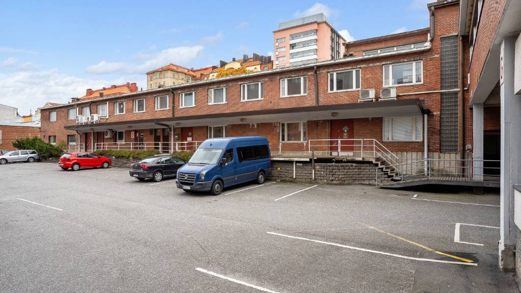 Läntinen Pitkäkatu 21-23