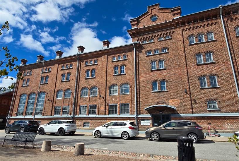 Läntinen Rantakatu 53