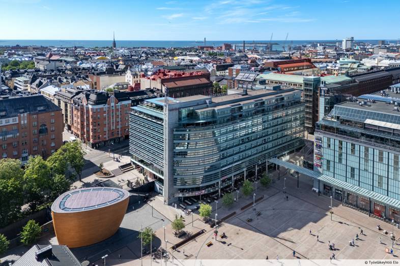 Annanaukio 1, kauppakuja