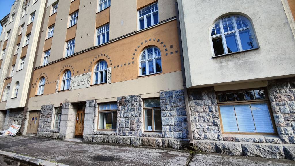 Säästöpankinranta 8