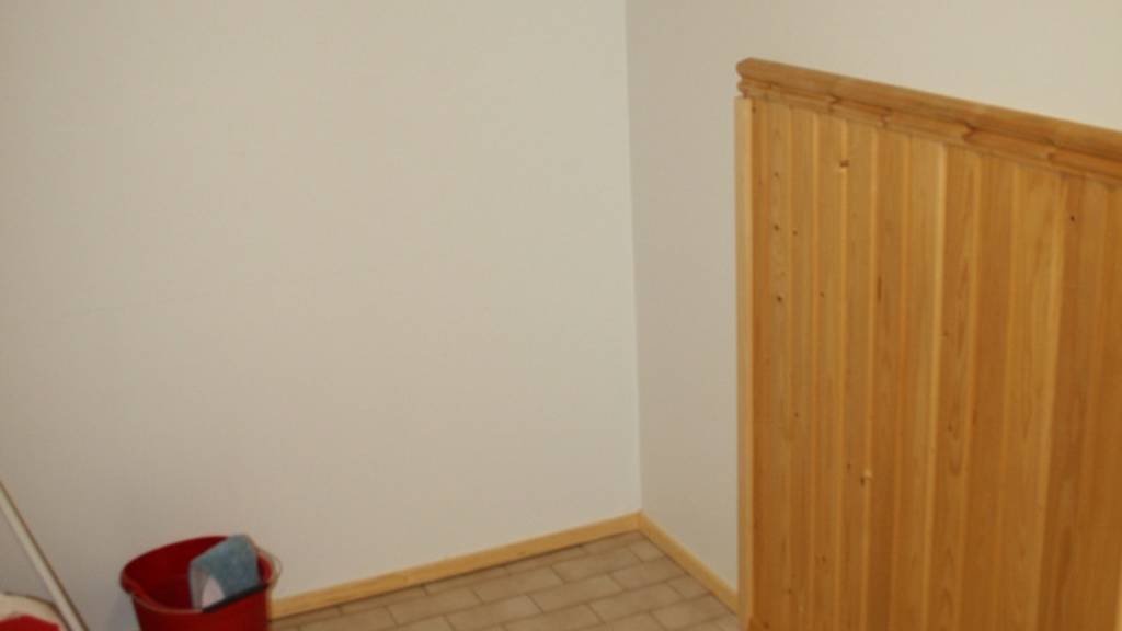 pukuhuone Kaukotie 16