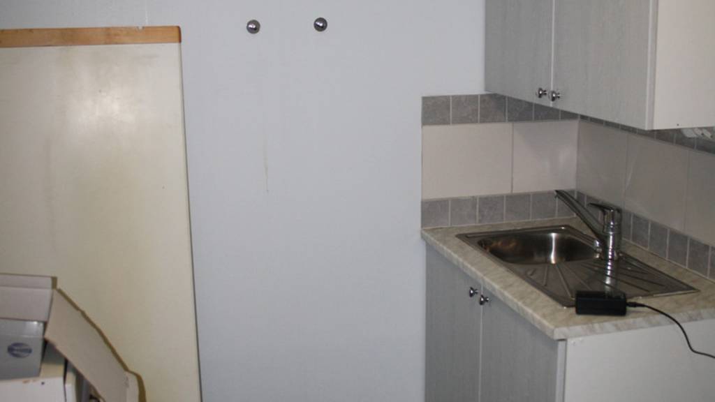 Uuden hallin keittiö Yrittäjänkatu 6