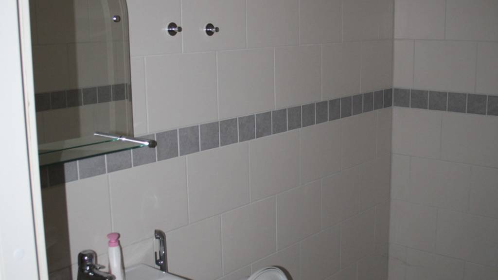 Uuden hallin wc Yrittäjänkatu 6