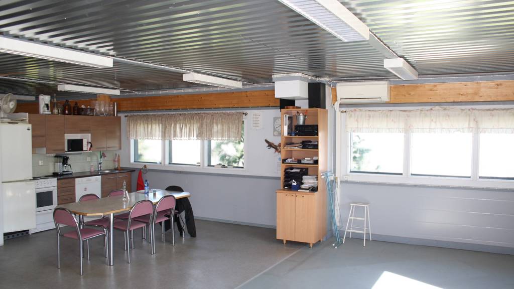 B parvi Yrittäjänkatu 6