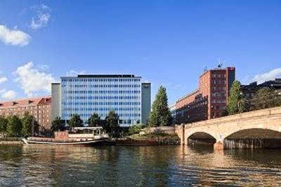 Pitkänsillanranta 3