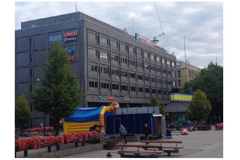 Kauppapuistikko 9-11