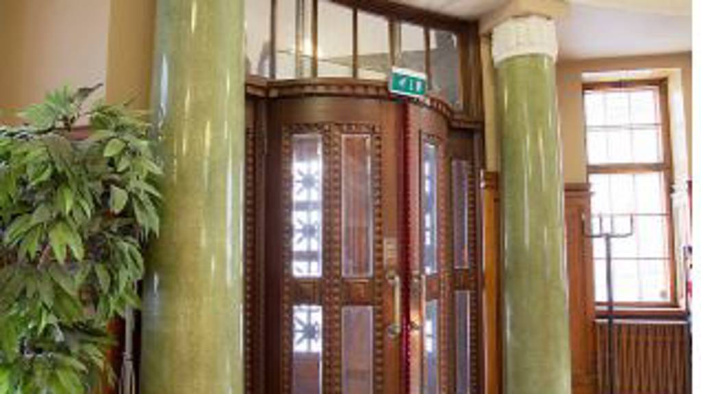 Eteläinen Makasiinikatu 4