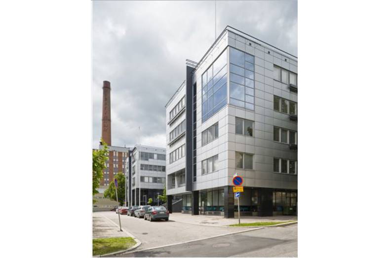 Veistämönaukio 1-3