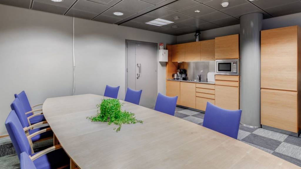 Urho kekkosen katu 3-7