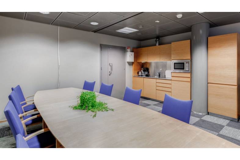 Urho kekkosen katu 3-7