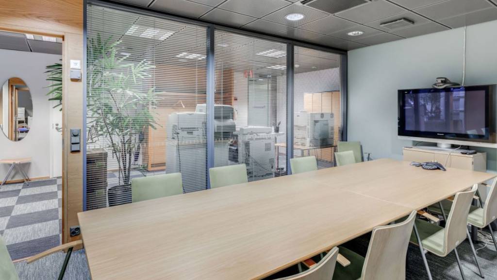 Urho kekkosen katu 3-7