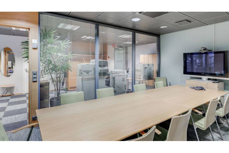 Urho kekkosen katu 3-7