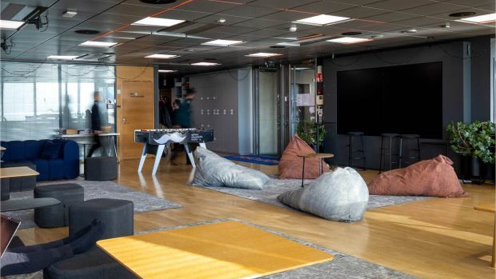 Urho kekkosen katu 3-7